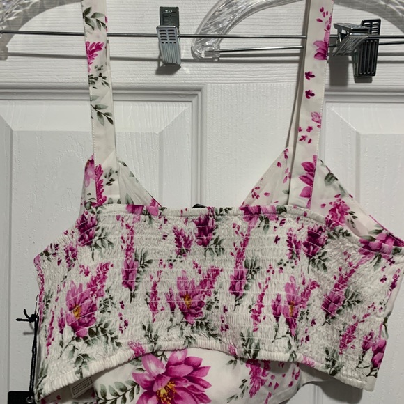 NWT Forever 21 floral crop top - Picture 4 of 4